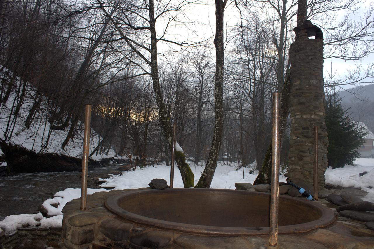 Хатина Біля Потока Villa Lumshory Eksteriør bilde